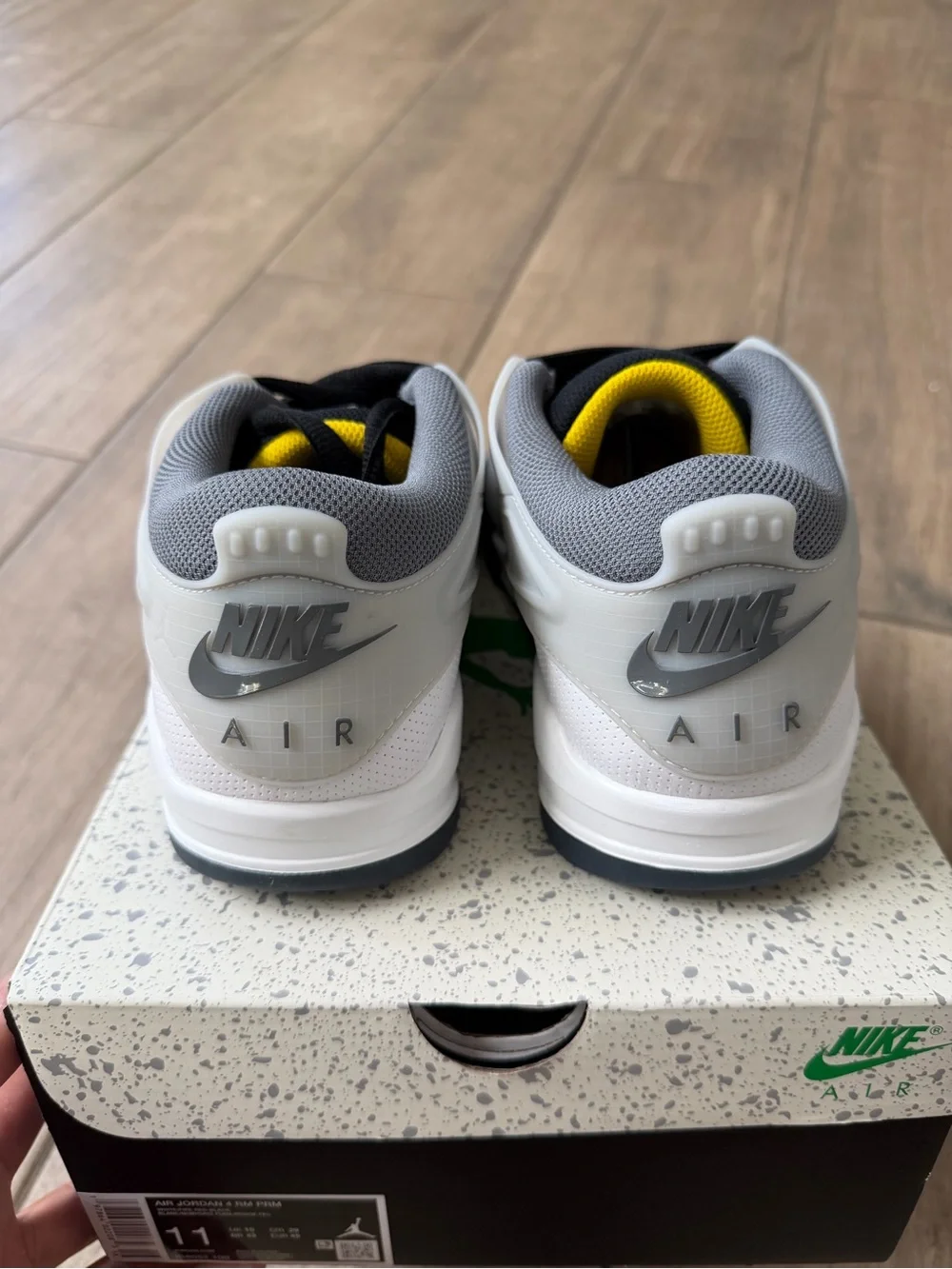 Air Jordan 4 RM